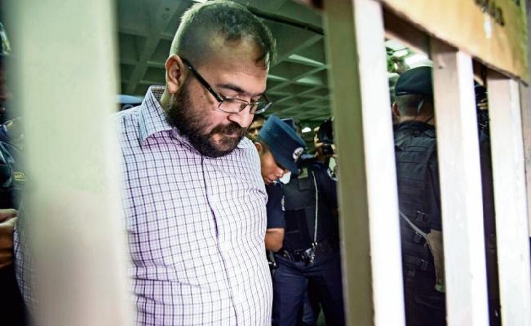 La gestión de Javier Duarte en Veracruz suma denuncias penales interpuestas por la ASF, el Órgano de Fiscalización Superior y la contraloría de la administración de Miguel Ángel Yunes (MOISÉS CASTILLO. AP)