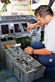 Donará la Sedena aeronave a Conalep 