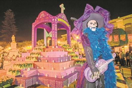 Celebran a la muerte por doquier