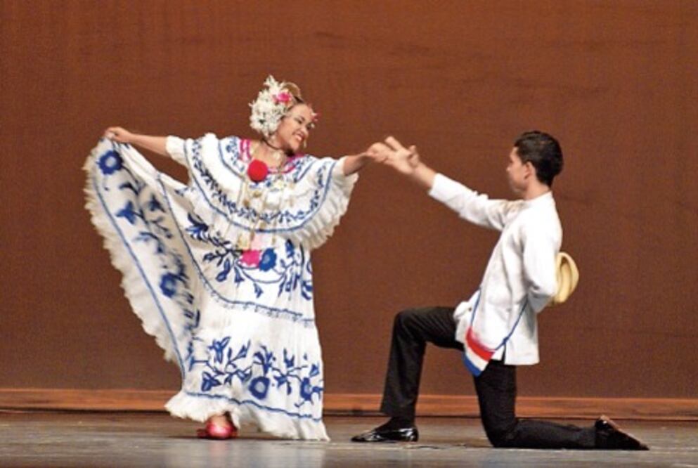 Magia, tradición y colorido se unen en el escenario