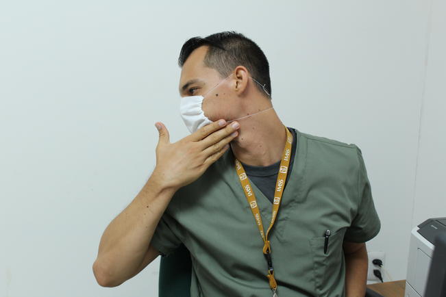 Por trabajo en casa, aumentan lesiones musculares