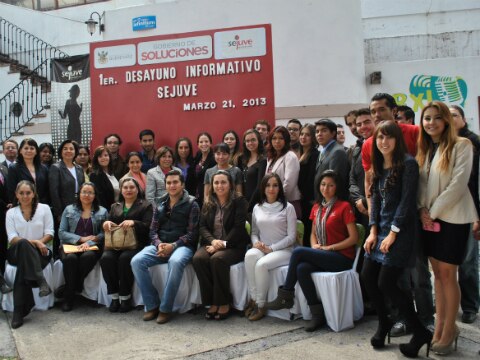 Buscan emplear a jóvenes