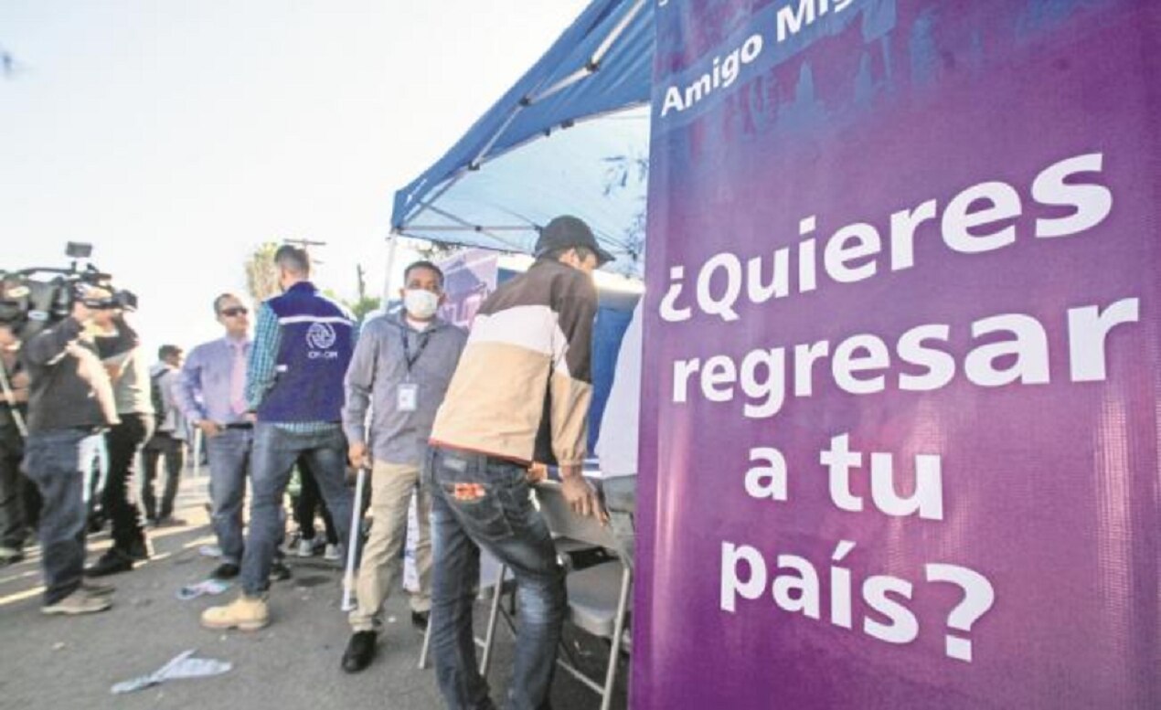 Migrantes deciden volver a sus países