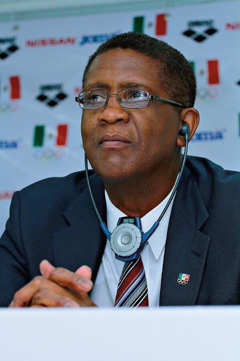 Cesan a Valdeolmillos; llega Bill Cartwright