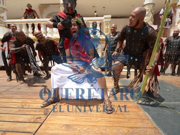 La Cañada revive la pasión de Cristo con miles de asistentes