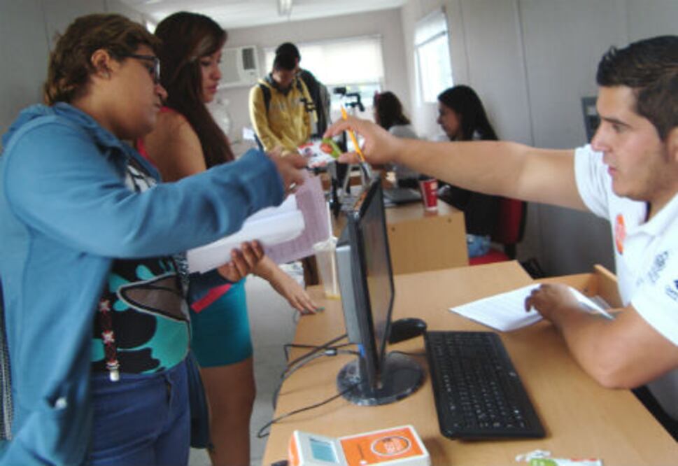 Seis mil con tarjeta de prepago