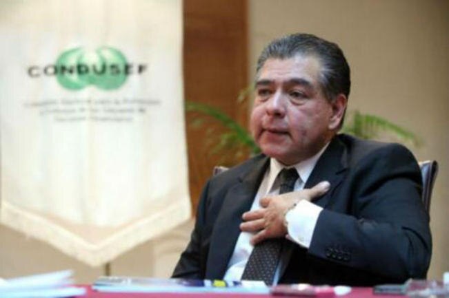 Suben quejas contra órganos financieros