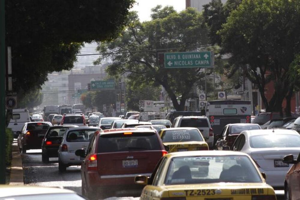 El alcalde Marcos Aguilar destacó que se va a ampliar la cantidad de semáforos en la capital del estado para agilizar el tránsito en la zona. (ARCHIVO. EL UNIVERSAL)