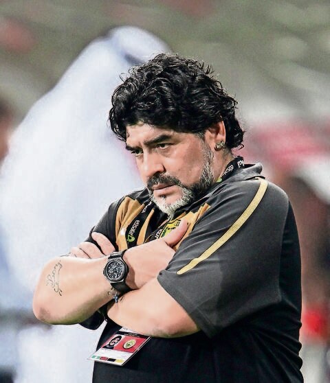 Maradona brinda apoyo a la “Pulga”