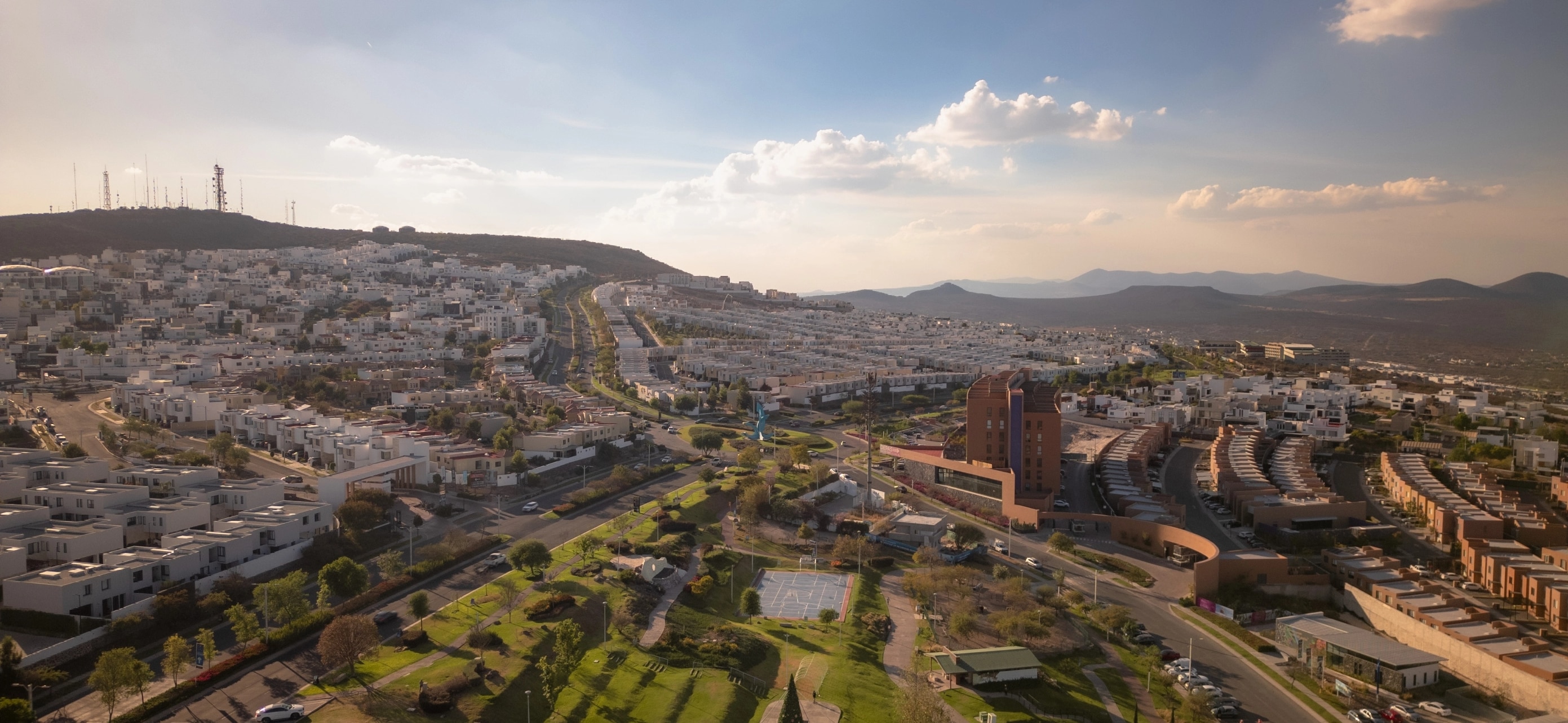 Foto: elmarques.gob.mx.