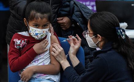 Juez ordena al Gobierno vacunar contra Covid-19 a todos los menores de 18 años