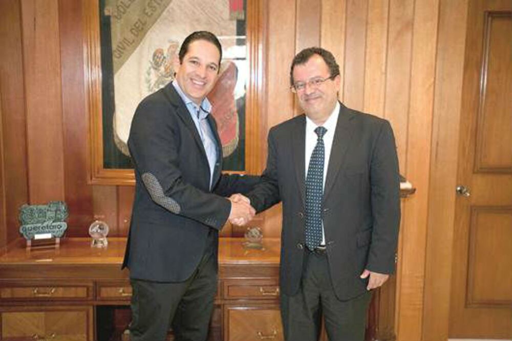 Pide FDS calma y cordura a rector de la UAQ