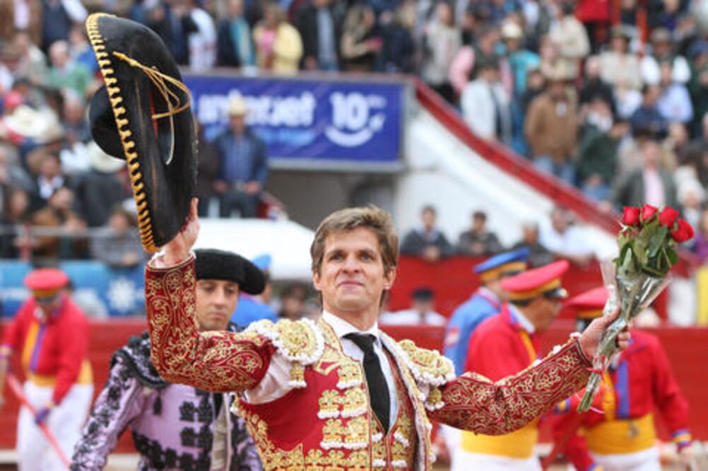 ‘El Juli’ regresa con triunfo sin clamor