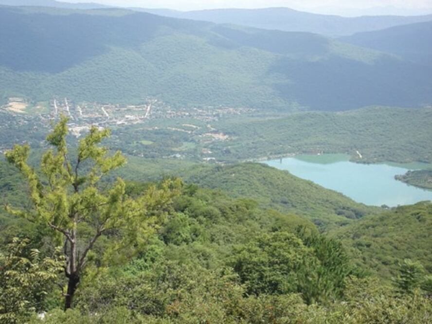 Planean sanear presa de Jalpan