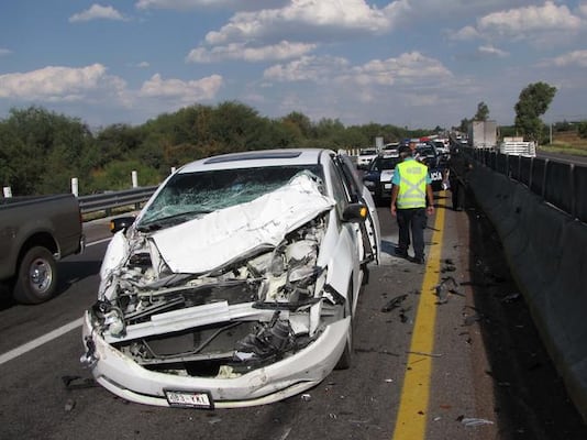 Las mujeres enfrentan mayor riesgo en accidentes automovilísticos