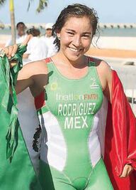 Queretanas se llevan triatlón