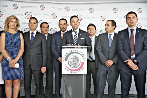Senadores de AN avalan declaración de su abanderado