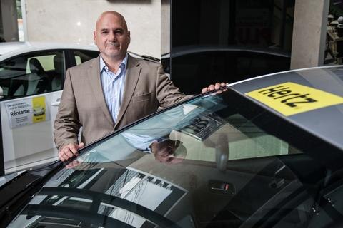 Hertz afronta programa Hoy no Circula con autos híbridos