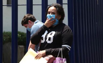 ¿Qué alcance tiene la saliva cuando se tose y qué alcance cuando se estornuda?