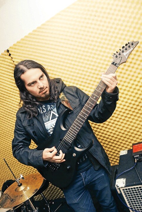 Metaleros  suenan duro