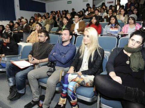 Realizan foro para periodistas