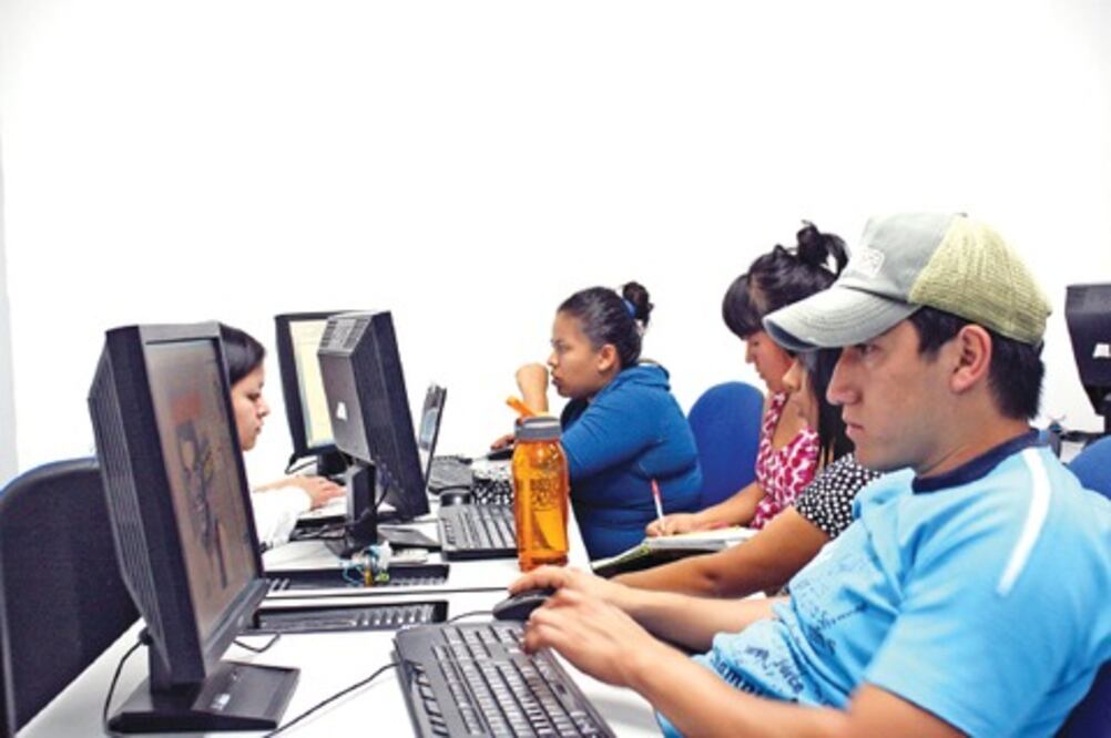 Avalan que cultura se promueva por internet