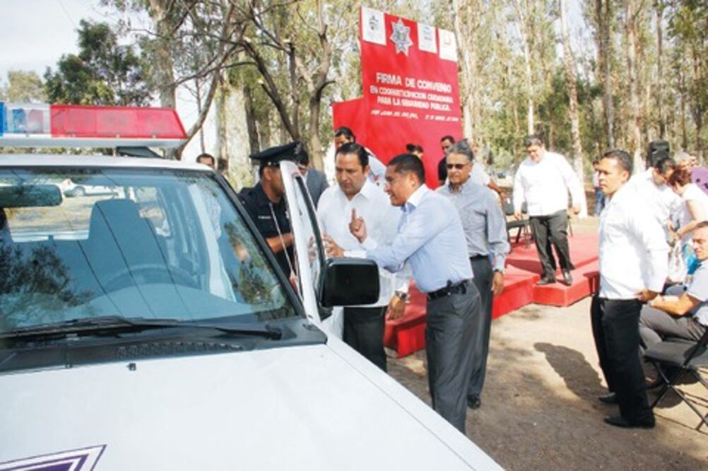 Prestan patrulla a SJR para vigilancia 