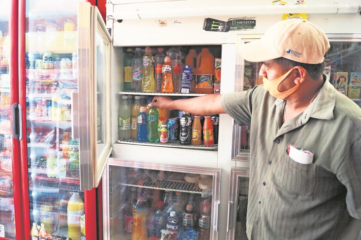 Anuncian descuentos en refrendo de licencias para negocios