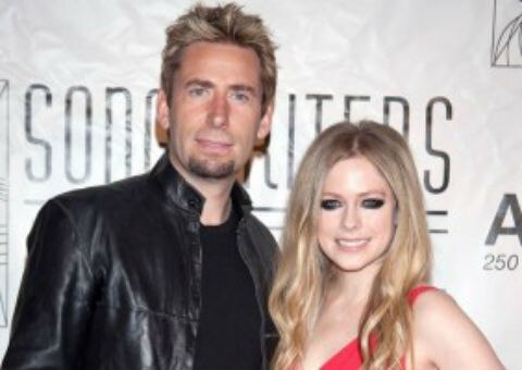 Avril Lavigne se casa