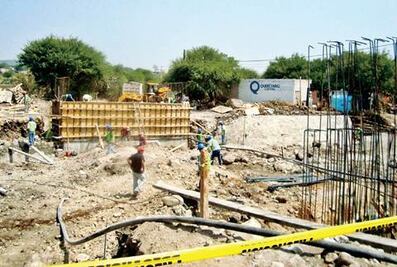 Entra ex delegado de la SCT a Obras