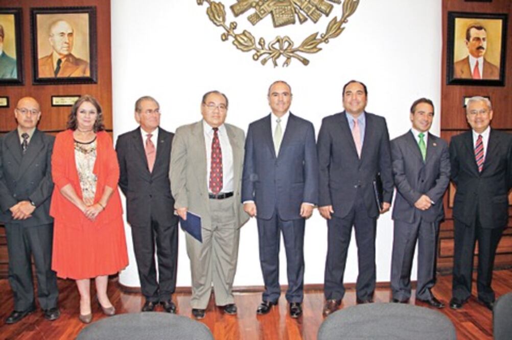 Renuevan consejo de seguridad