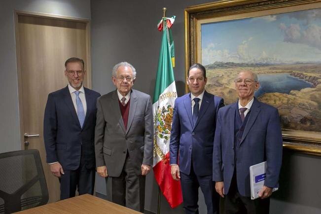 Exponen a la SCT las capacidades del AIQ