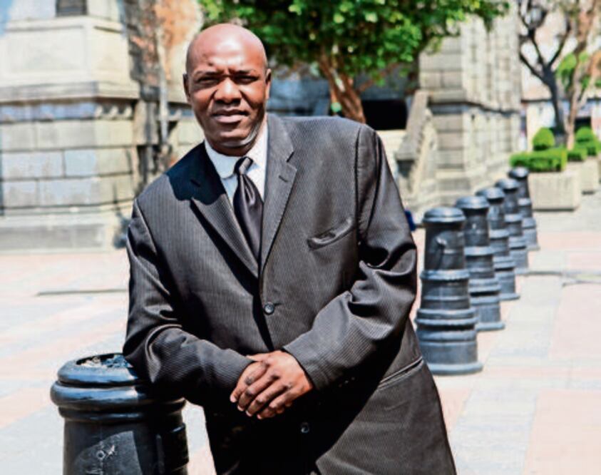 “Inhabilitar de por vida a Verón”