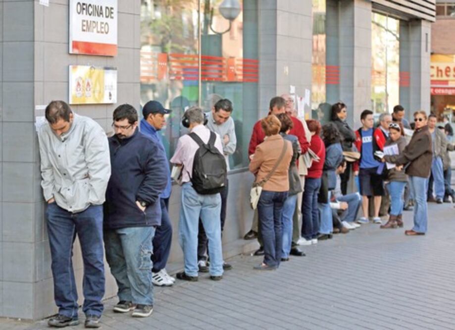 ADP: firmas privadas de EU crean 281 mil empleos