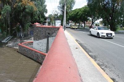 UAQ y Secretaría de Obras Públicas analizan estación Calesa del TAV