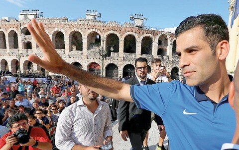 Les saluda el ‘gran capitán’