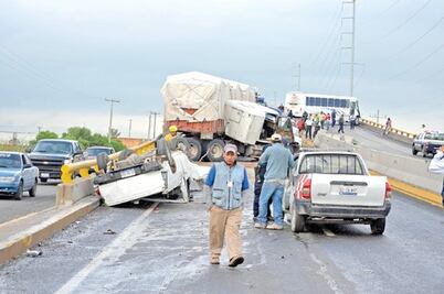 Carambola en la carretera 100 