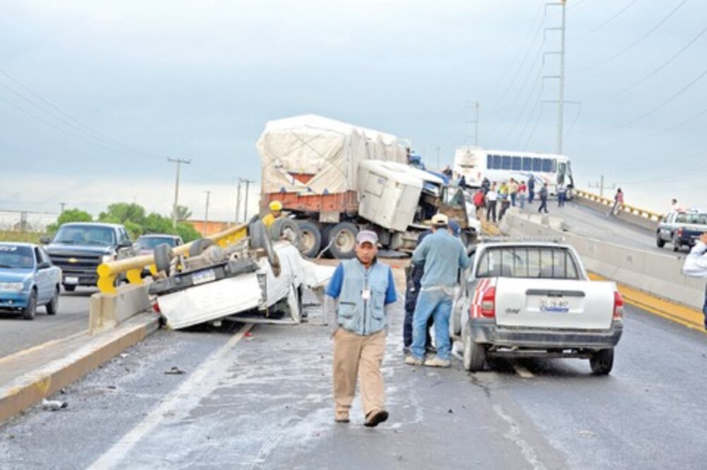 Carambola en la carretera 100 
