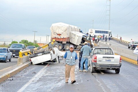 Carambola en la carretera 100