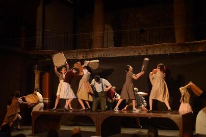 Los niños son el futuro de Cómicos de la Legua 