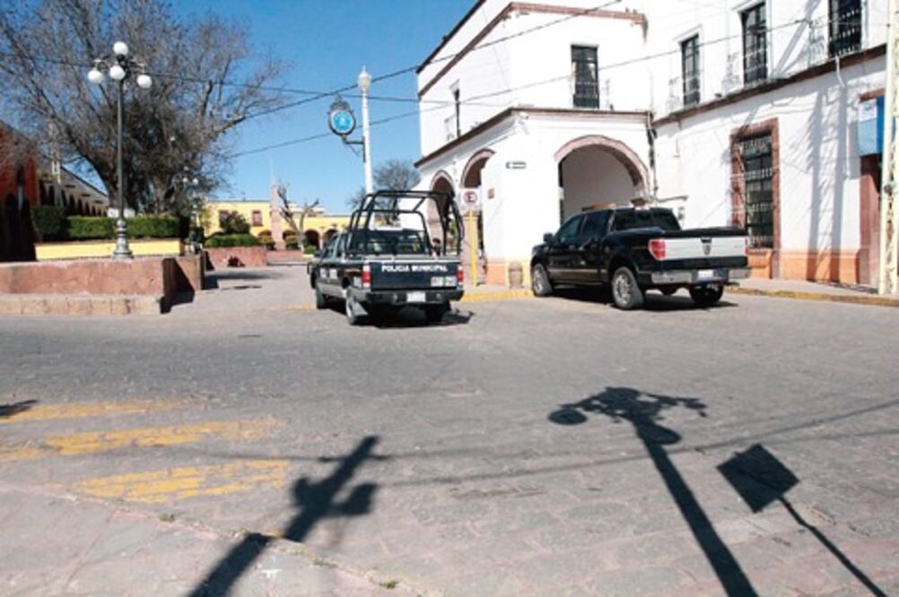 Policía de Amealco, 100% evaluada, asegura alcalde