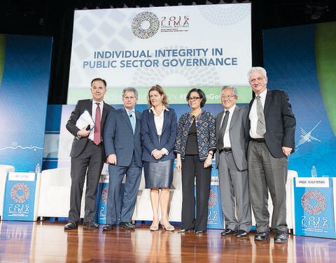 Se mueven por corrupción 2 mil mdd