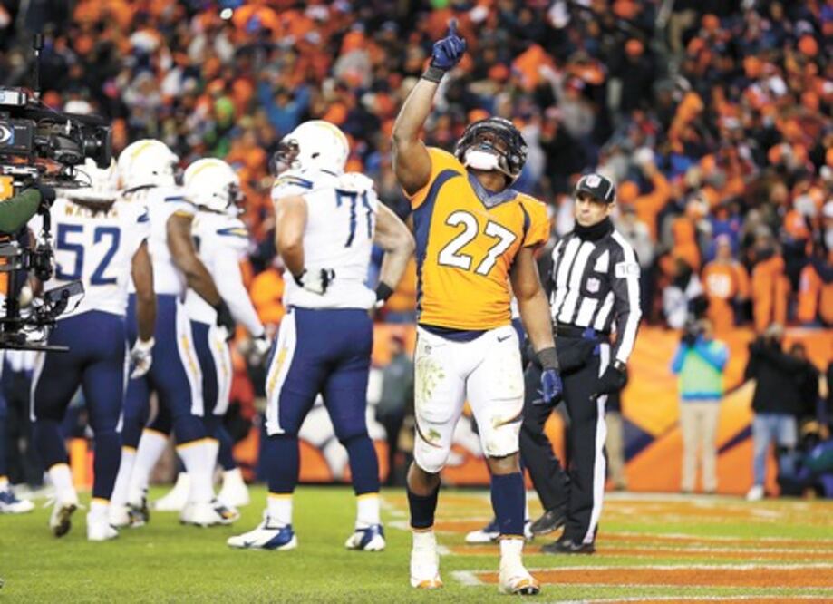Manning rescata a Denver