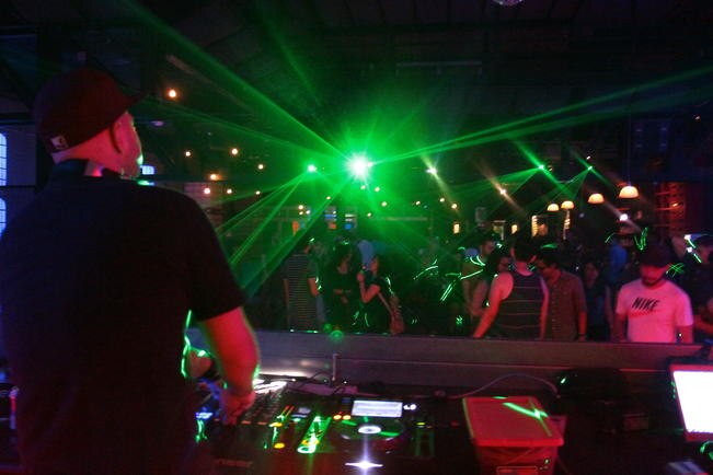 Se cerrarán centros nocturnos sin detectores de metal: FDS