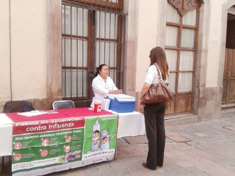 Exhortan a vacunarse contra influenza