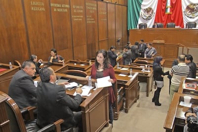 Usan vacaciones para promoverse 