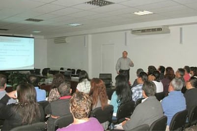 Capacita IEQ a personal sobre Ley de Participación Ciudadana