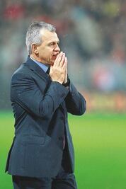  Aguirre regresó el dinero: Martínez