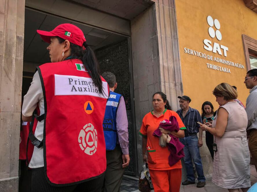 Dependencias gubernamentales asentadas en el primer cuadro capitalino, tomaron en cuenta las indicaciones después del sismo (ESPECIAL)