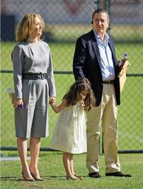 Vergara gana batalla por sus hijas a Angélica